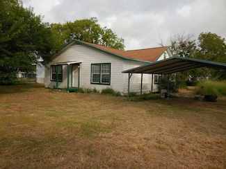 628 Austin St W, Matagorda, TX 77457