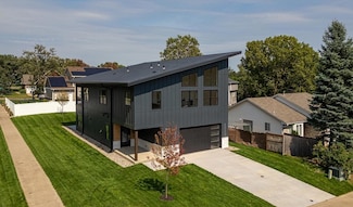 7577 138th St W, Apple Valley, MN 55124