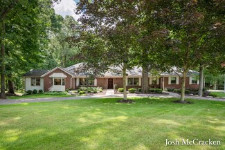 1700 Hillsboro Ave SE, Grand Rapids, MI 49546