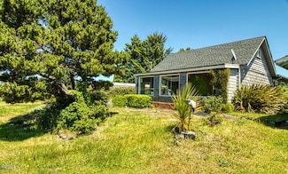 1185 NE Broadway St, Waldport, OR 97394