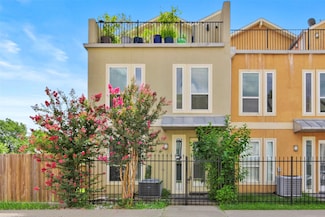 1638 Cohn St, Houston, TX 77007