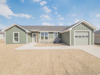 69 Treaty Rd, Calera, OK 74730