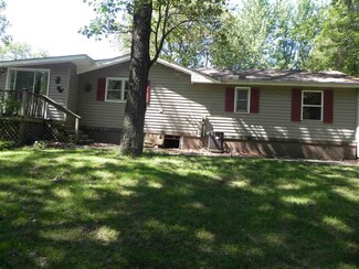 127 W 900 N, Wheatfield, IN 46392