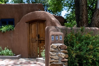 424 Arroyo Tenorio St, Santa Fe, NM 87505