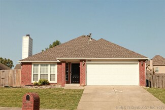 1200 N Willow Ave, Broken Arrow, OK 74012