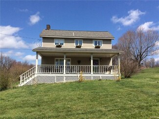 1149 Potter Run Rd, Volant, PA 16156