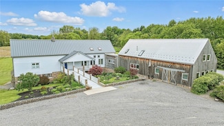 9151 Shepard Rd, Batavia, NY 14020