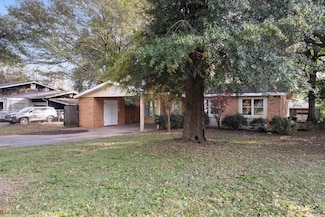 109 Meadowcliff Cir, Warner Robins, GA 31093