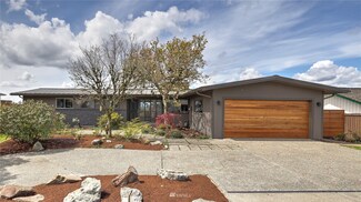 1829 123rd Ave SE, Bellevue, WA 98005