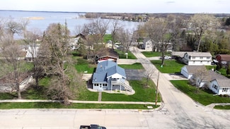104 N 3rd Ave, Winneconne, WI 54986
