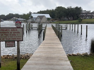 210 Pelham Rd Unit 103B, Fort Walton Beach, FL 32547