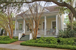 35 Sowell St, Mount Pleasant, SC 29464