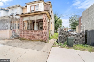 977 N 23rd St, Camden, NJ 08105