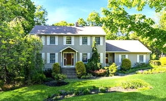12 Berghoff Dr, Fishkill, NY 12524