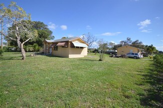 1216 Loxahatchee Dr, West Palm Beach, FL 33409