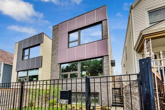 2936 N Wisner Ave, Chicago, IL 60618