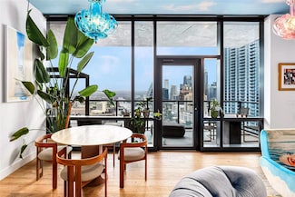 70 Rainey St Unit 2702, Austin, TX 78701