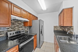 10461 NW 7th St Unit 204, Pembroke Pines, FL 33026