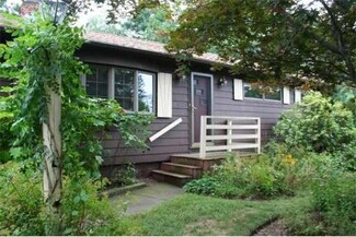 33 Riverside Dr, Auburn, MA 01501