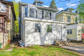 129 N Pine Ave, Albany, NY 12203