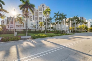 4021 Gulf Shore Blvd N Unit 202, Naples, FL 34103