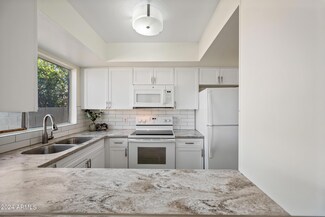 816 W Duke Dr, Tempe, AZ 85283