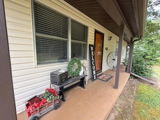 48 Allegheny Dr, Cherokee Village, AR 72529