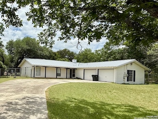 30621 Leopard Dr, Bulverde, TX 78163