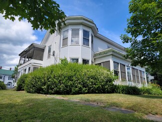 58 North St, Dover Foxcroft, ME 04426