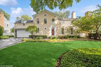 715 Wagner Rd, Glenview, IL 60025