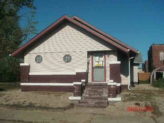 103 N W, Alexandria, IN 46001