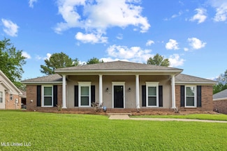 1035 N Azalea Dr, Madison, MS 39110