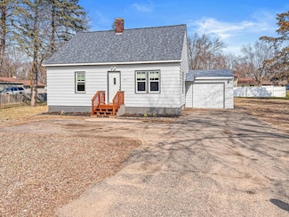 2604 Clearwater Rd, Saint Cloud, MN 56301