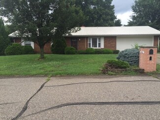 403 Laughery Cir, Beverly, OH 45715