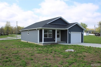 701 Lynn St, Paris, MO 65275
