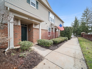 3287 Theodore E Unit 13, Wixom, MI 48393