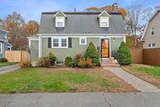 86 Alton Rd, Quincy, MA 02169