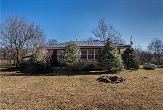 24021 County Road 530, Colcord, OK 74338