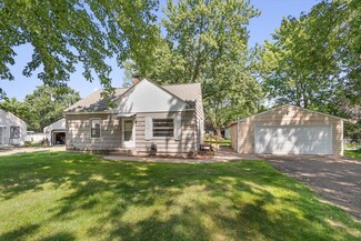 9103 Dunlap Ave, Circle Pines, MN 55014