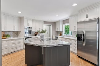8621 W 29th St, Saint Louis Park, MN 55426