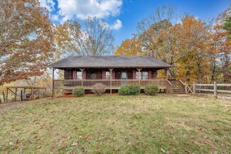 1215 Ridgecrest Dr, Vinton, VA 24179