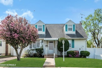 19 Clyde Ave, Perth Amboy, NJ 08861