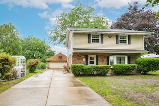 2993 S 106th St, Milwaukee, WI 53227