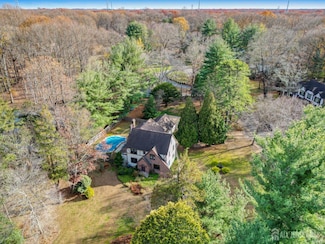 1 Derby Ln, North Brunswick, NJ 08902