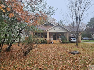 2823 Magnolia St, Texarkana, TX 75503