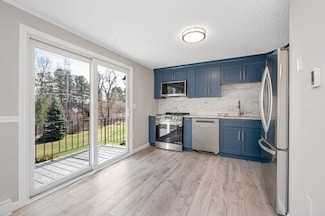 1215 Pawtucket Blvd Unit 33, Lowell, MA 01854