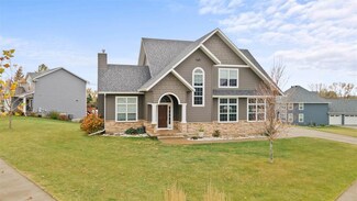 902 W Orange St, West Branch, IA 52358