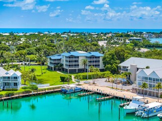 8202 Marina Villa Dr, Marathon, FL 33050