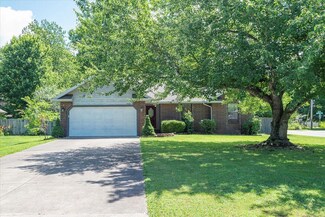 960 S Belcrest Ave, Springfield, MO 65802