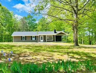 522 StorMcRest Rd, Rustburg, VA 24588